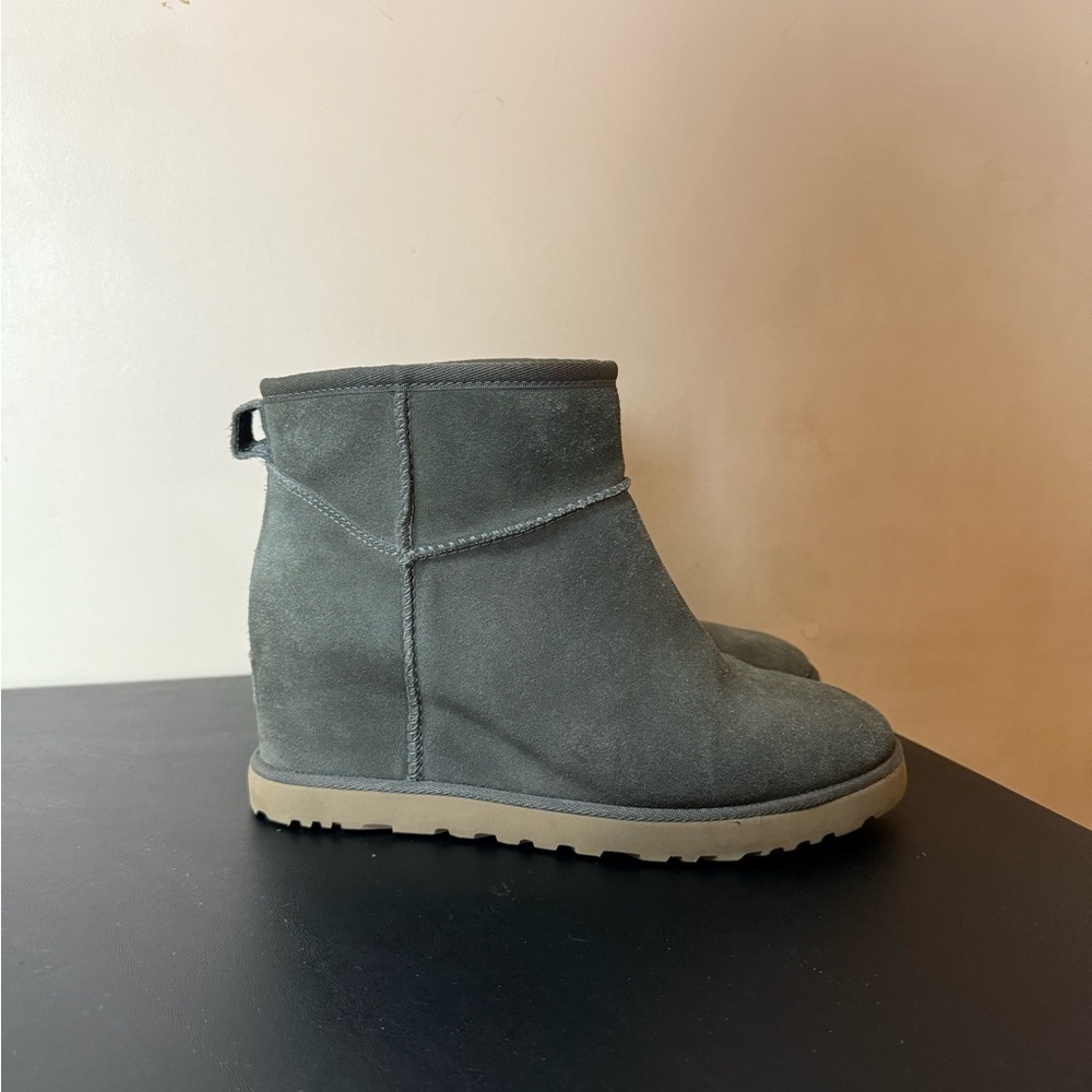UGG Classic Femme Mini Wedge Ankle Boots Size 8